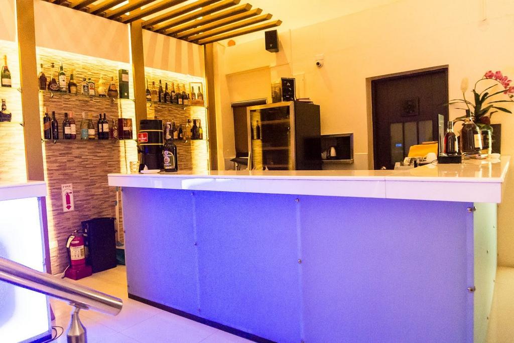 מנילה D Circle Hotel מראה חיצוני תמונה