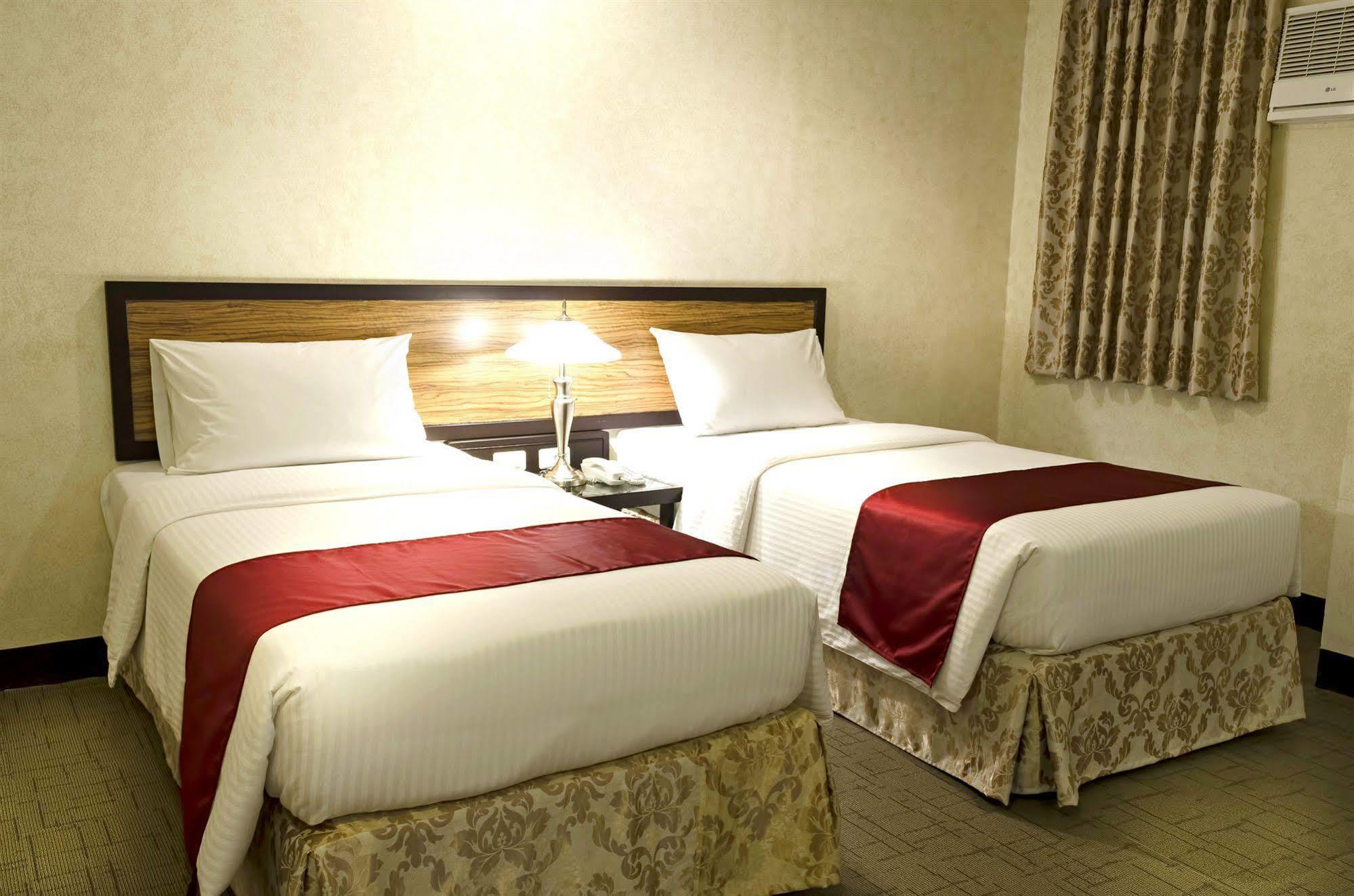 מנילה D Circle Hotel מראה חיצוני תמונה